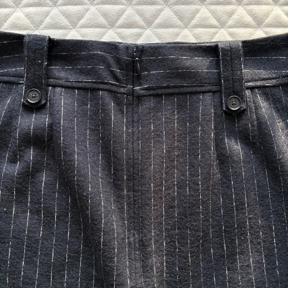 Loft Straight Skirt Size 6 Navy Pinstriped Wool Blend Belt Hoops Pockets Career - Picture 7 of 12